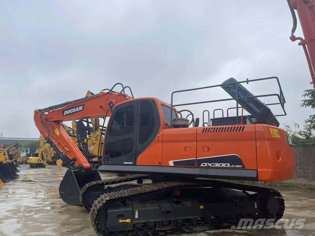 Doosan DX 300 LC Vikšriniai ekskavatoriai