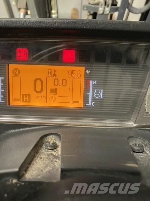 Mitsubishi FD25N3 Dyzeliniai krautuvai