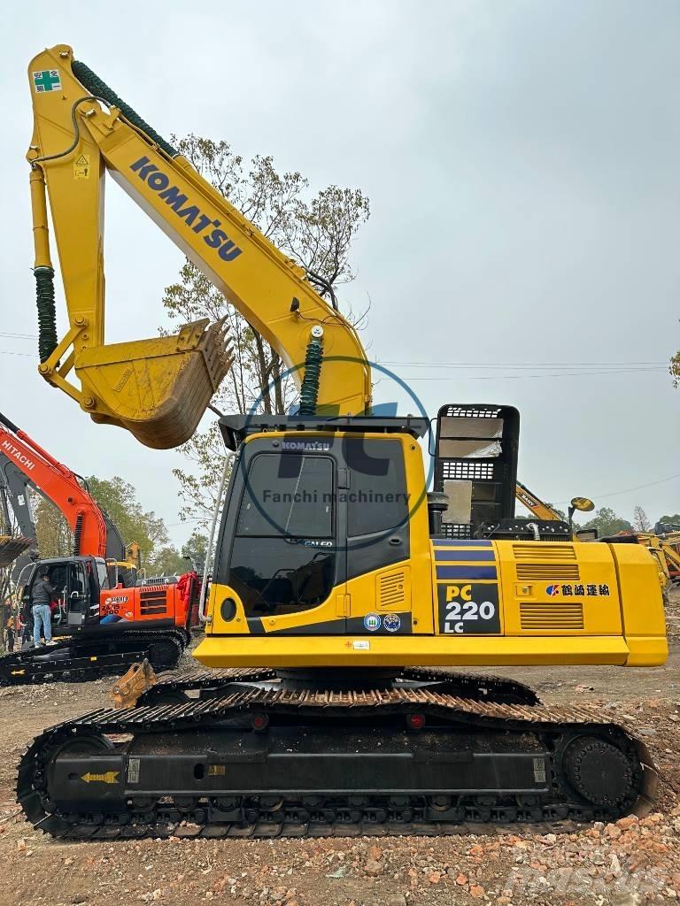 Komatsu PC 220 LC Vikšriniai ekskavatoriai