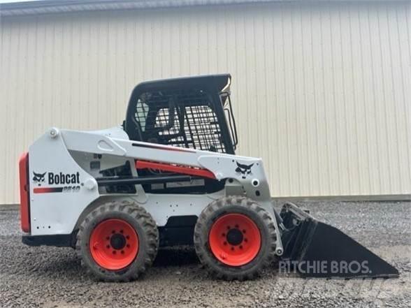 Bobcat S510 Krautuvai su šoniniu pasukimu