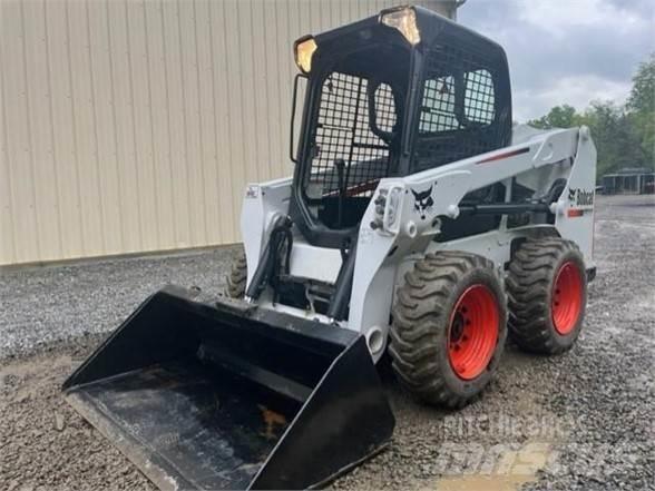 Bobcat S510 Krautuvai su šoniniu pasukimu