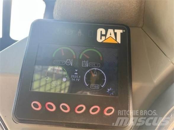 CAT 259D Krautuvai su šoniniu pasukimu