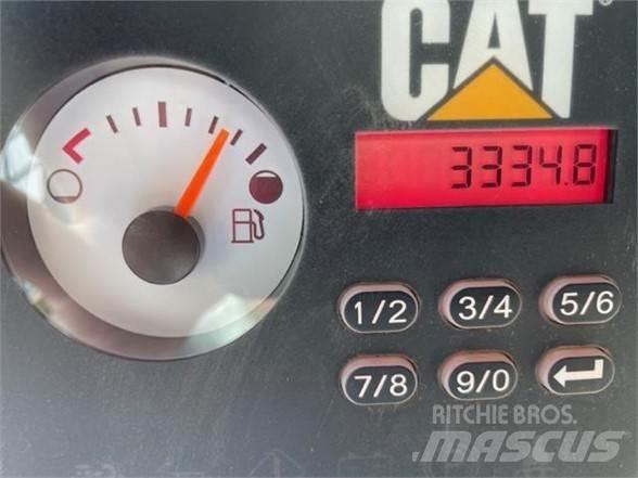 CAT 279D Krautuvai su šoniniu pasukimu