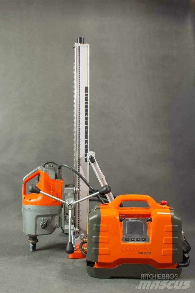 Husqvarna DM650 PP65 Statyba - Kita