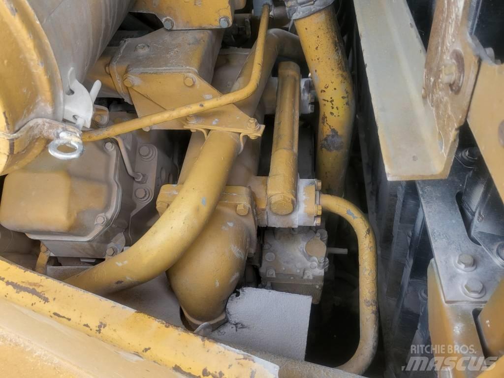 CAT D11N Vikšriniai buldozeriai