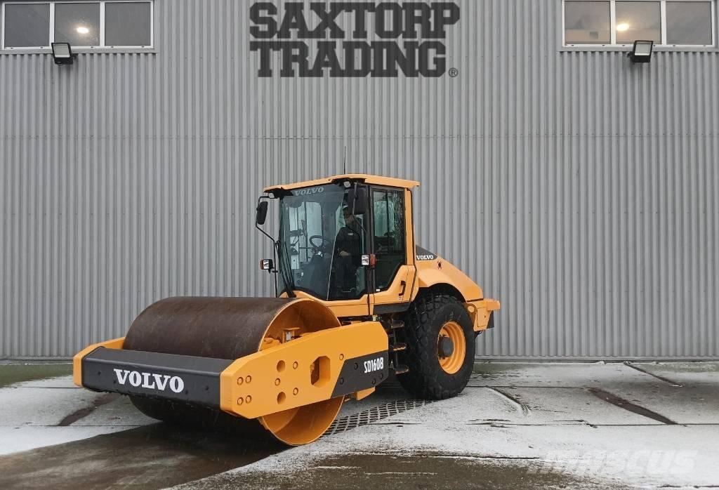 Volvo SD160 B, Vält Pneumo volai