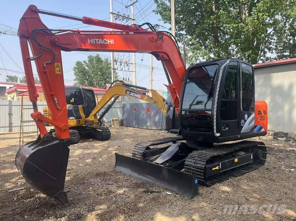 Hitachi ZX 70 Vidutinės galios ekskavatoriai 7-12 t