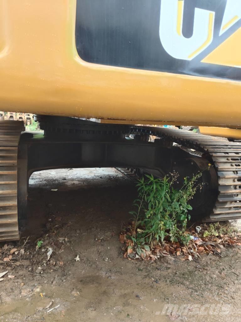 CAT 336 D2 Vikšriniai ekskavatoriai