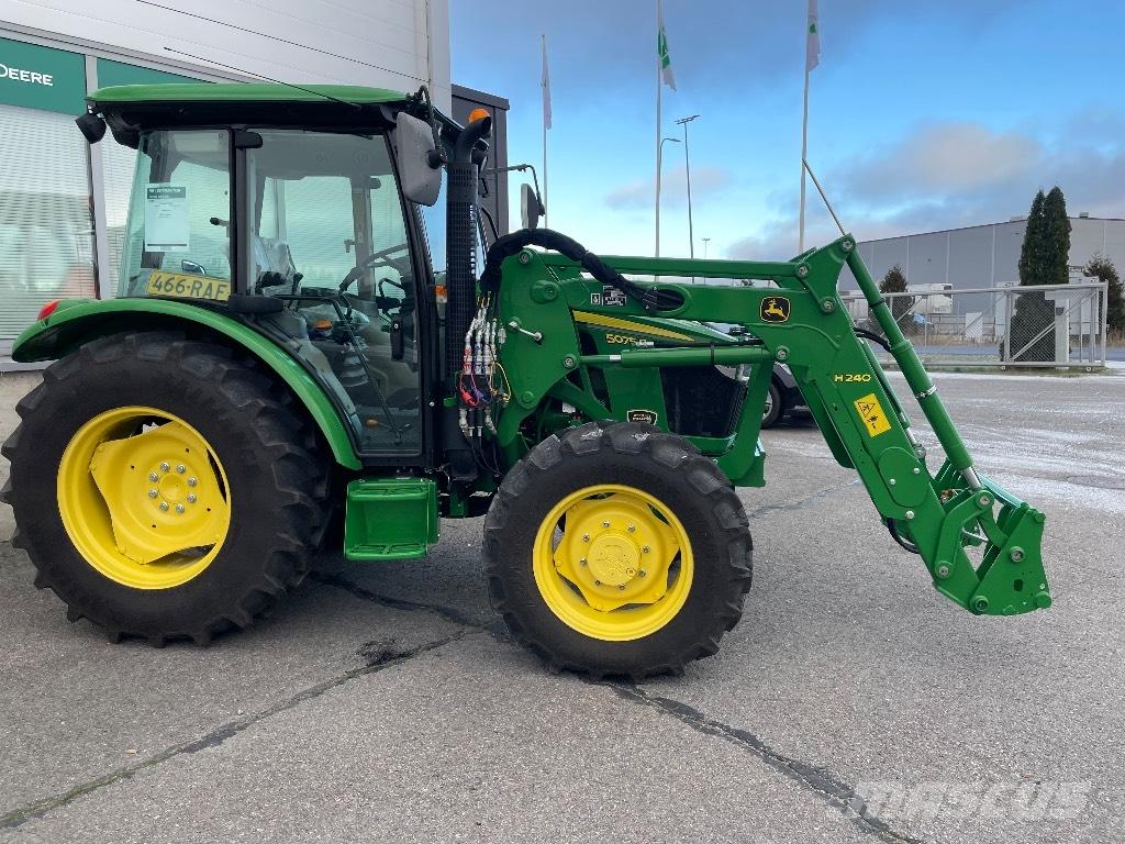 John Deere 5075 E Traktoriai