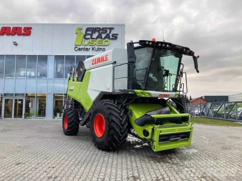 CLAAS TRION 650 Derliaus nuėmimo kombainai