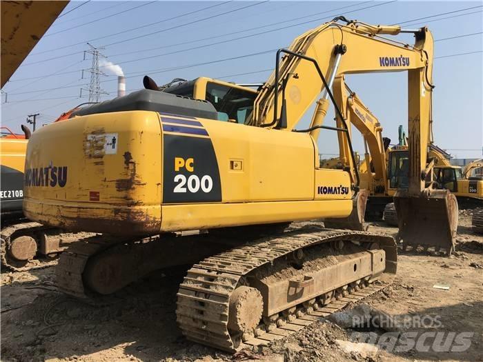 Komatsu PC 200-8 Vikšriniai ekskavatoriai