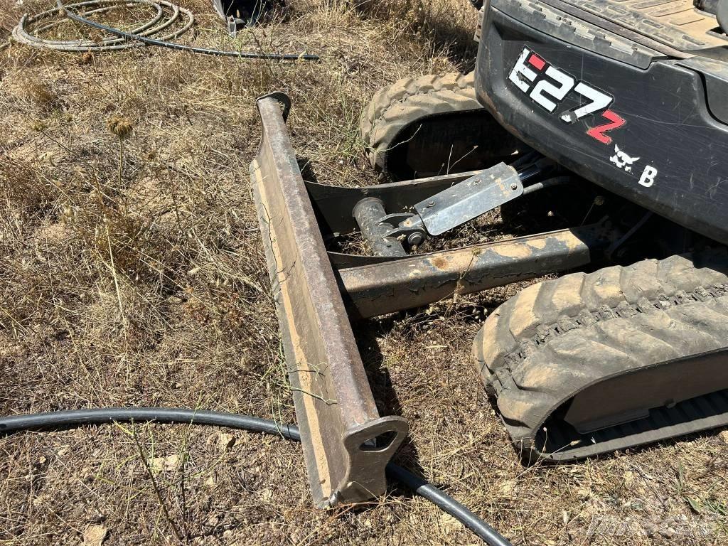  BOBACT E27 Mini ekskavatoriai < 7 t