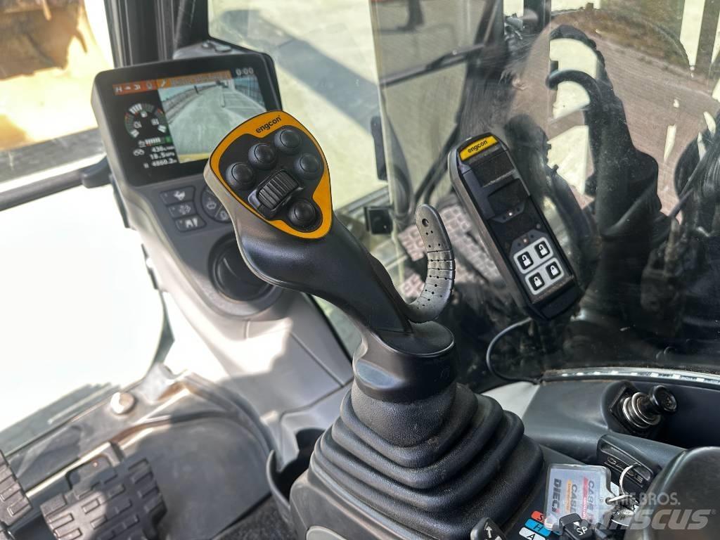 CASE CX 250 D Vikšriniai ekskavatoriai
