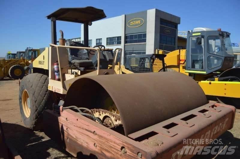 Dynapac CA250D Kombinuoti volai