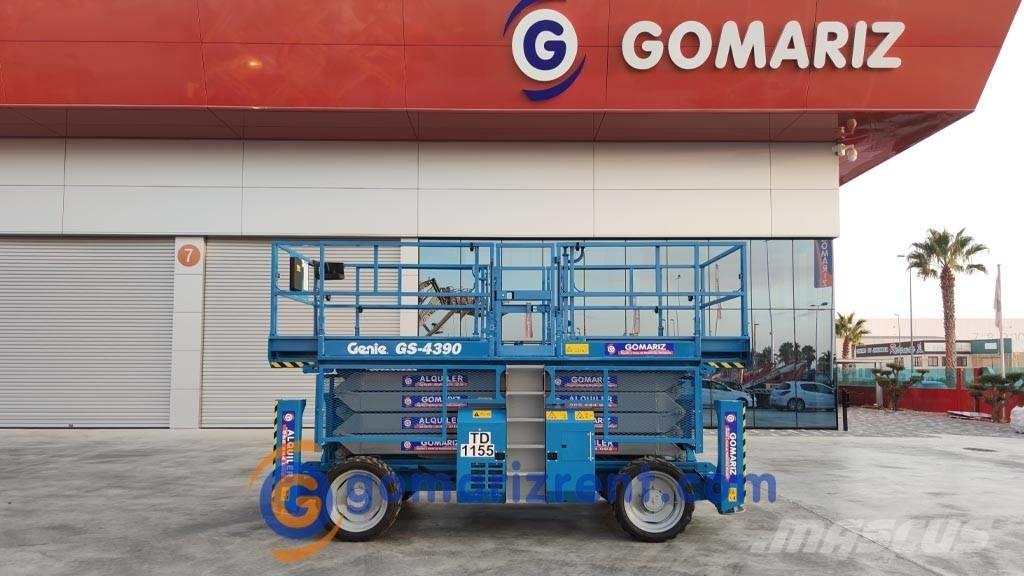 Genie GS 4390 Žirkliniai keltuvai