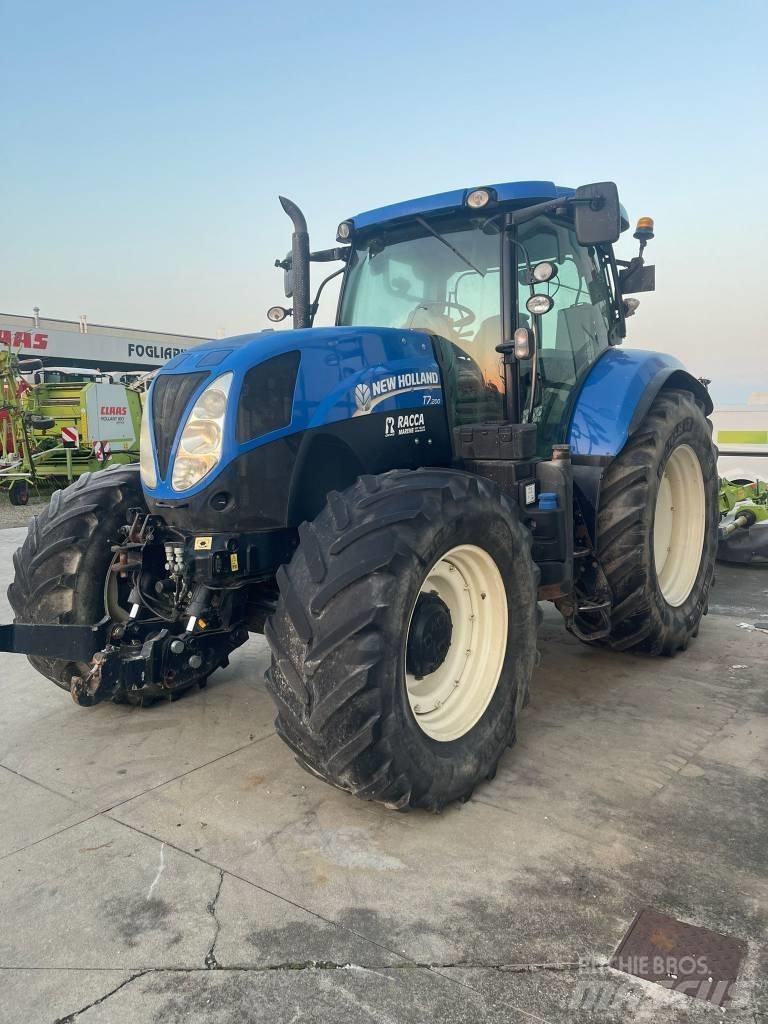 New Holland T 7.200 Traktoriai