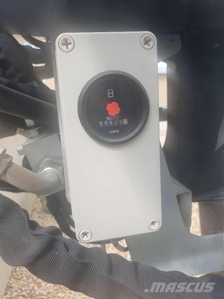 Kesla 2217ZT Ekskavatoriai