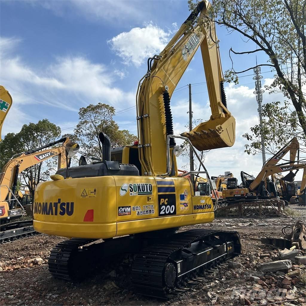 Komatsu PC200-8MO Vikšriniai ekskavatoriai