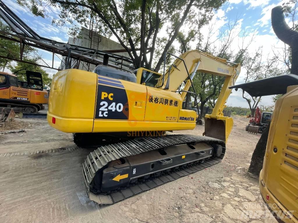 Komatsu PC 240-8 Vikšriniai ekskavatoriai