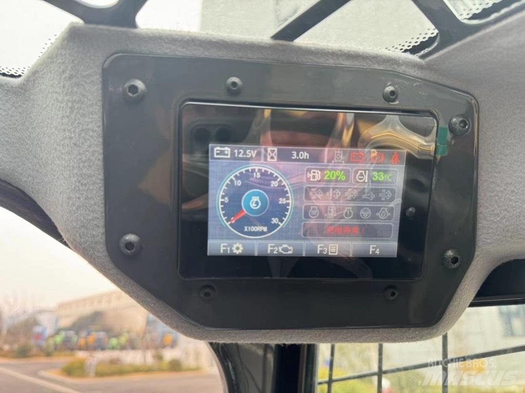 XCMG XC740K Krautuvai su šoniniu pasukimu
