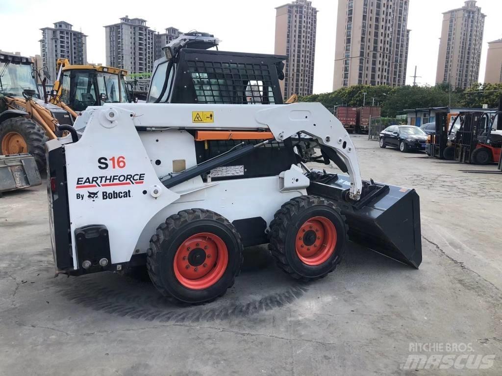 Bobcat S 16 Krautuvai su šoniniu pasukimu