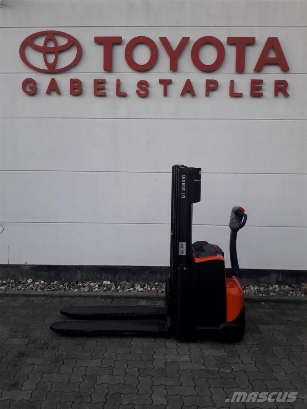 Toyota SWE120 Rankiniai vėžimėliai