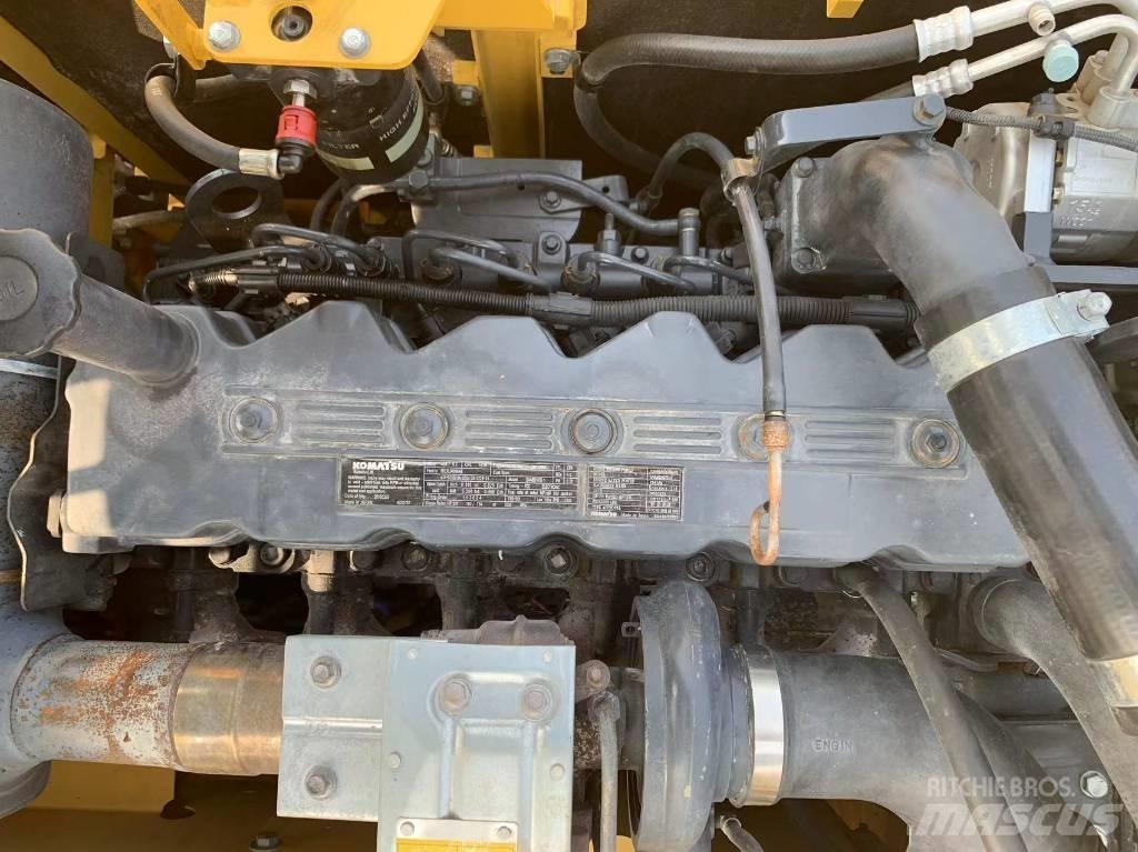 Komatsu PC 220-8 Vidutinės galios ekskavatoriai 7-12 t