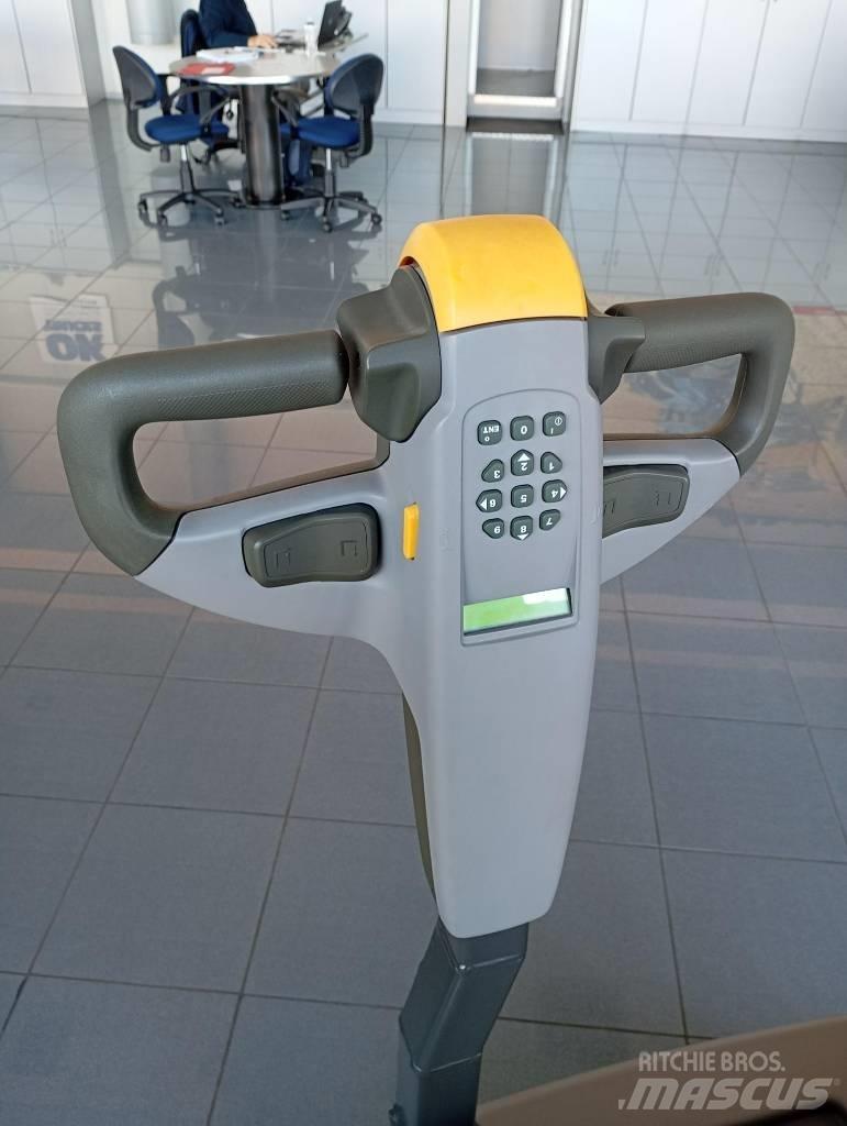 UniCarriers PS 125 Savaeigiai rietuvai