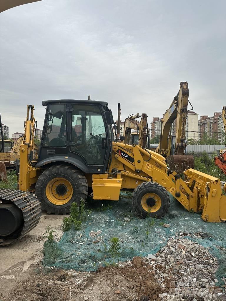 CAT 420 F Ekskavatoriniai krautuvai