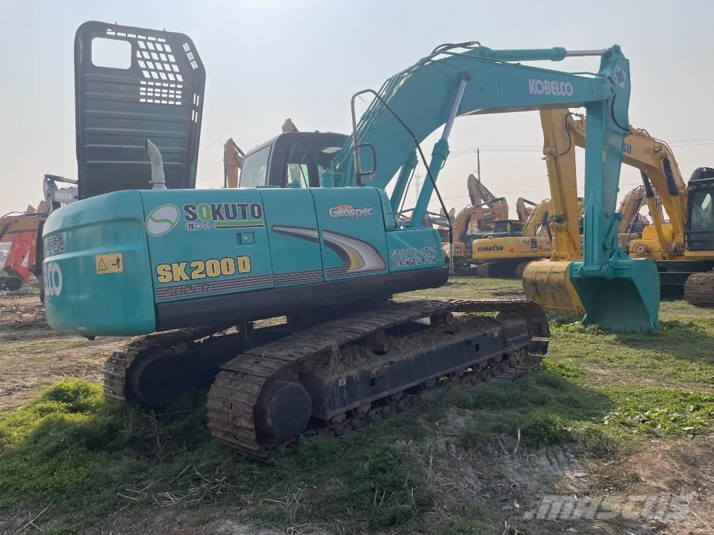 Kobelco SK 200 Vikšriniai ekskavatoriai