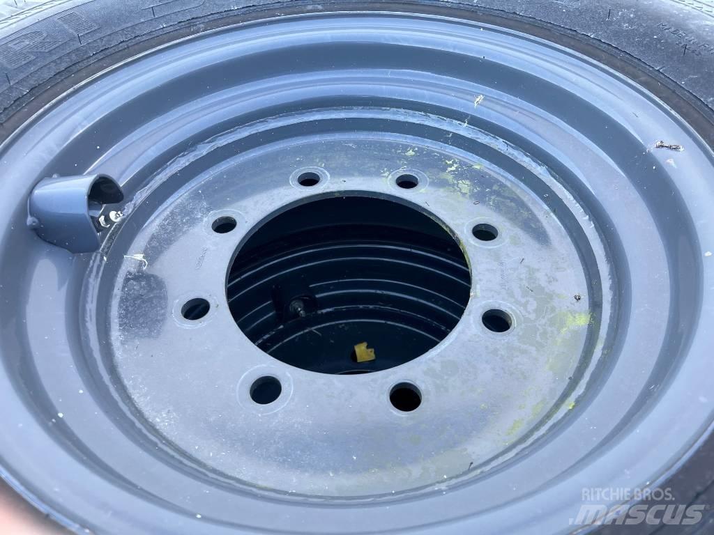 Nokian TRI II hjul Naudoti ratiniai krautuvai