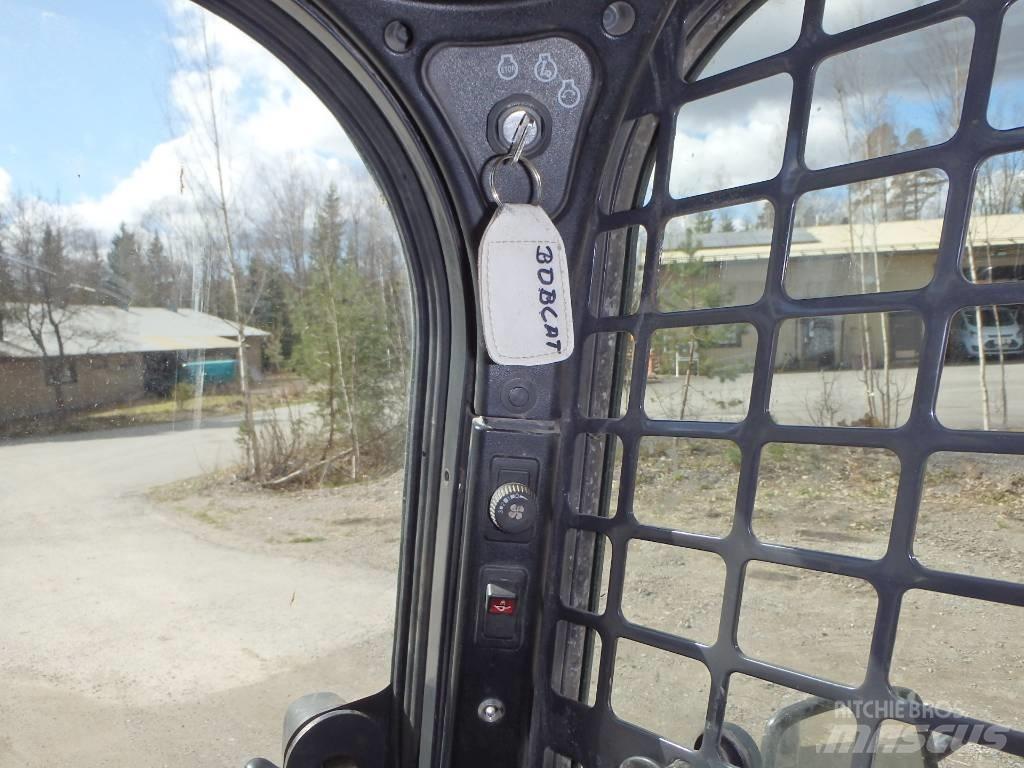 Bobcat S 530 Krautuvai su šoniniu pasukimu