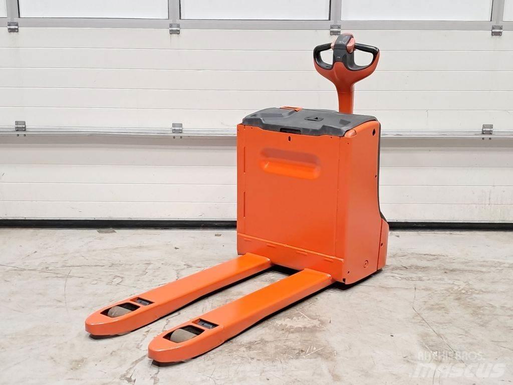 Linde T16 Mažų aukščių keltuvai