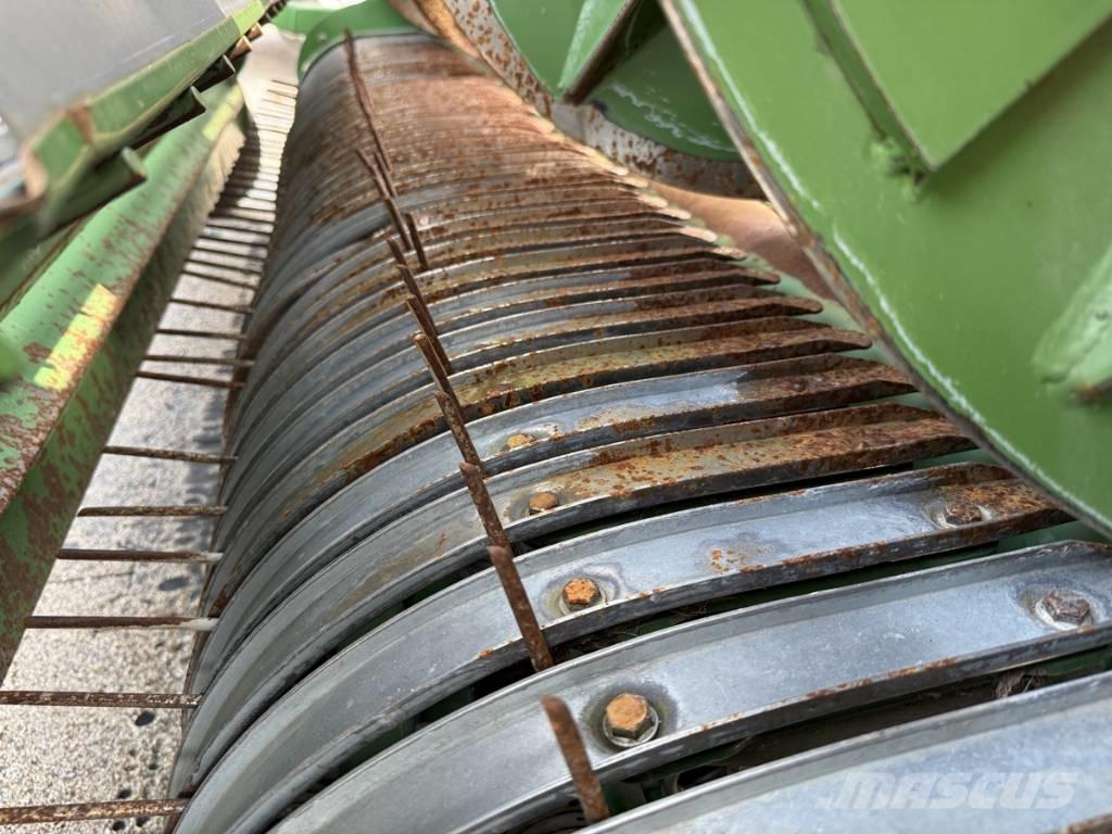Krone E-FL 3001 Pašarų ruošimo technika