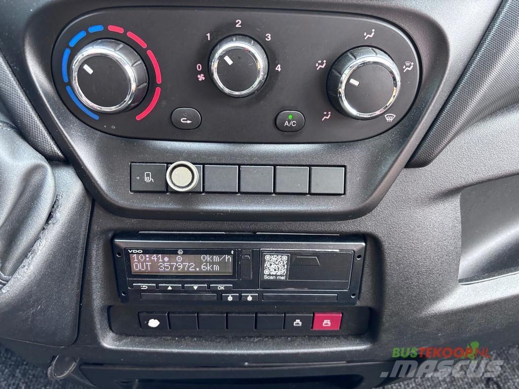 Iveco UNVI Compa Keleiviniai autobusai