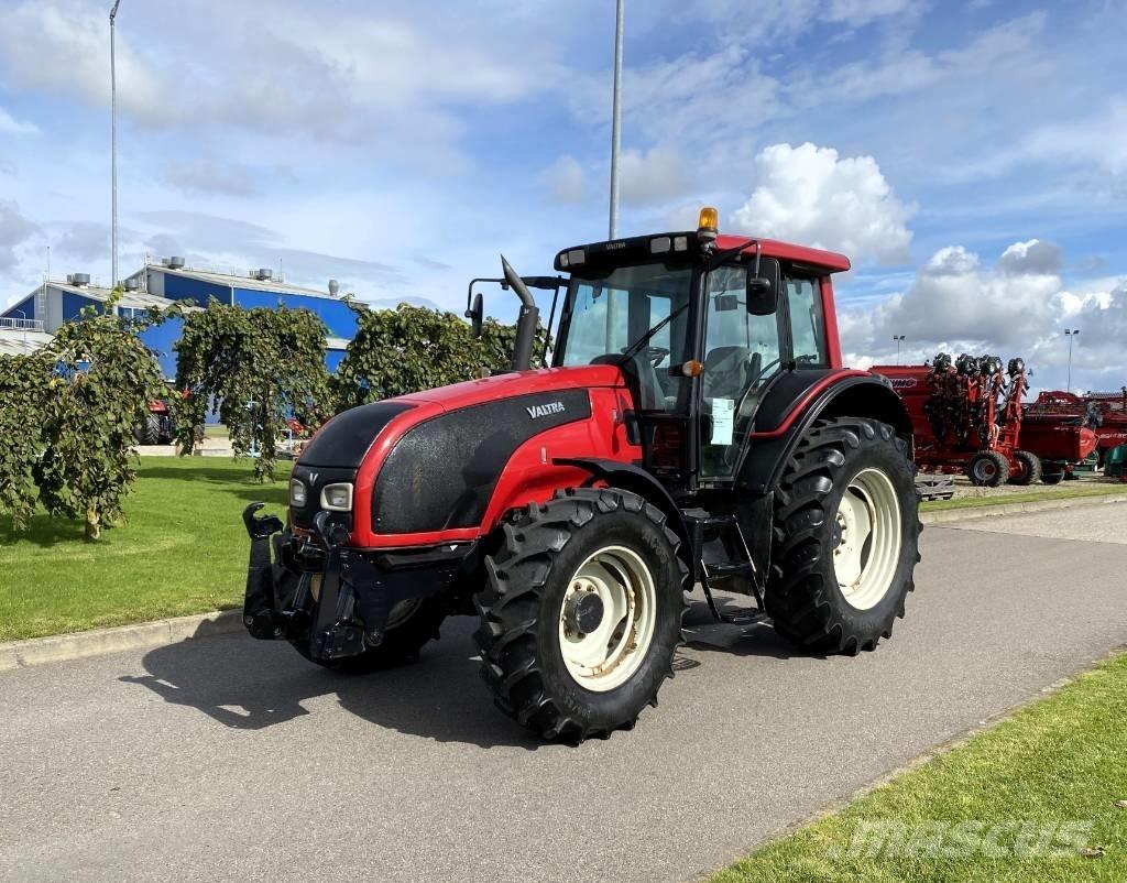 Valtra T 131 Traktoriai