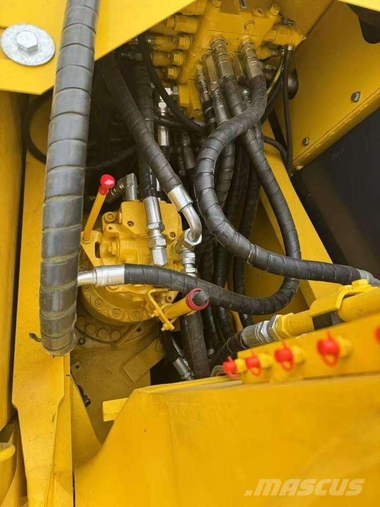 Komatsu 160-7 Vikšriniai ekskavatoriai