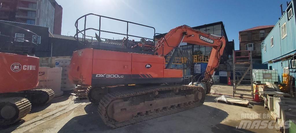 Doosan DX 300 LC Vikšriniai ekskavatoriai