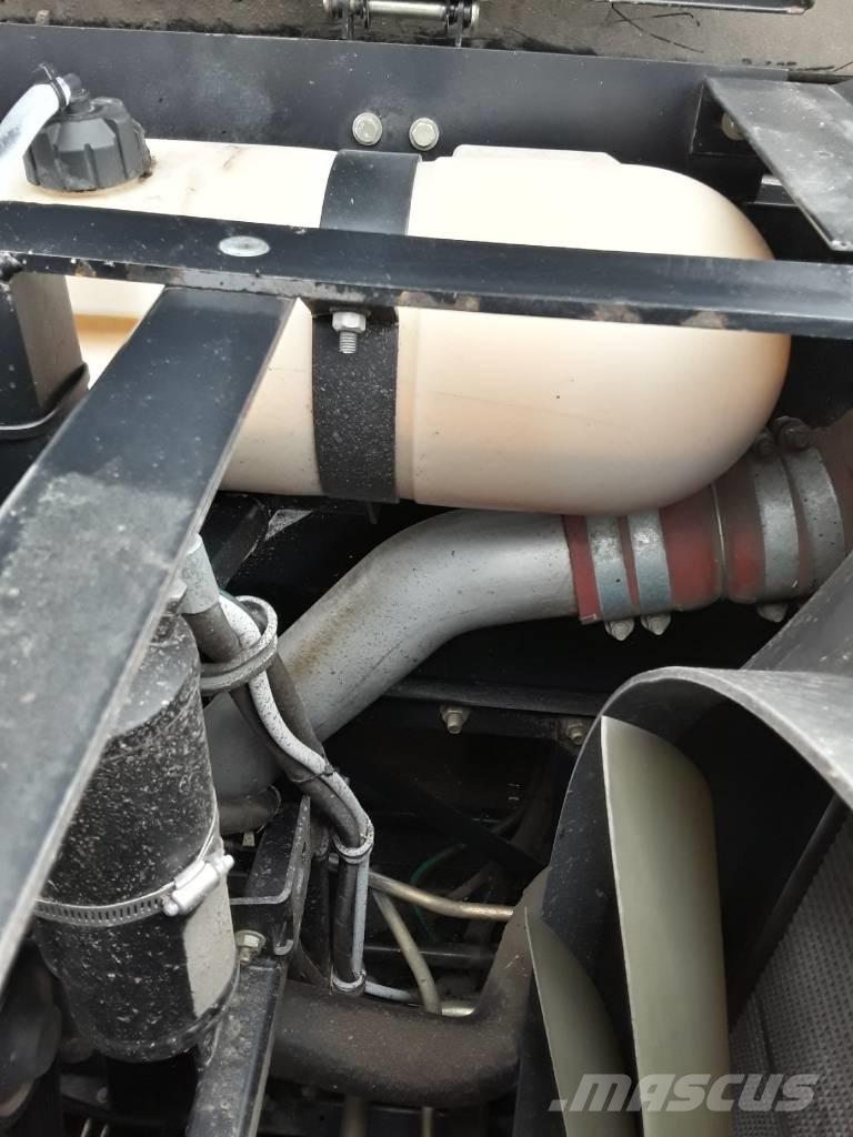 New Holland CX 8060 Derliaus nuėmimo kombainai