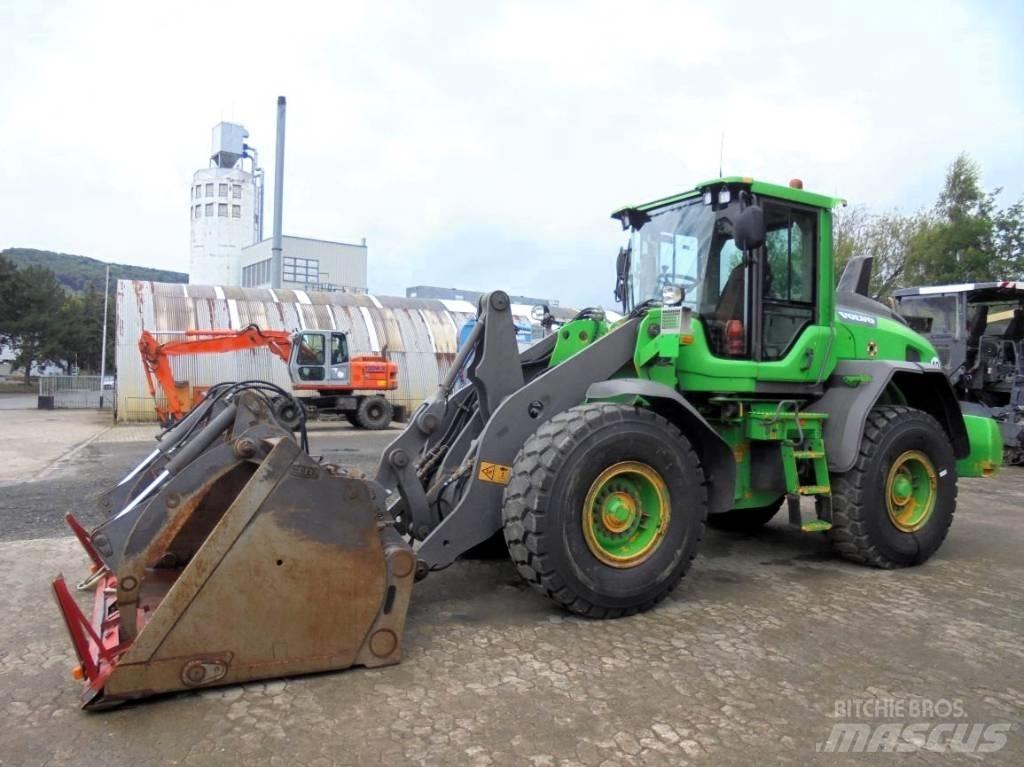 Volvo L 90 H Naudoti ratiniai krautuvai