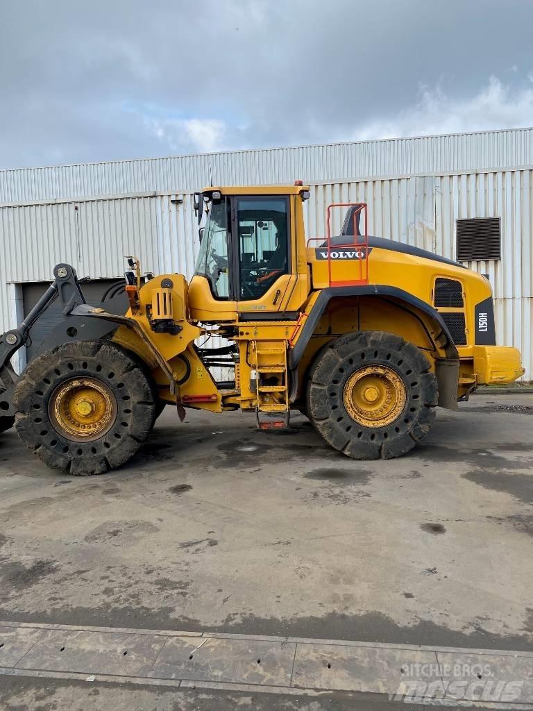 Volvo L 150 H Naudoti ratiniai krautuvai