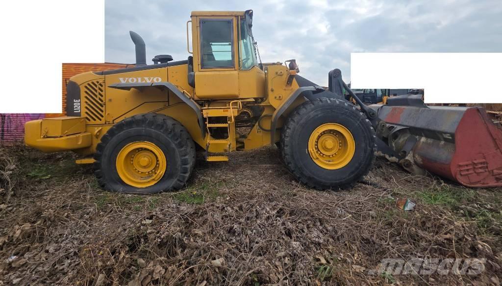 Volvo BM L 120 E Naudoti ratiniai krautuvai