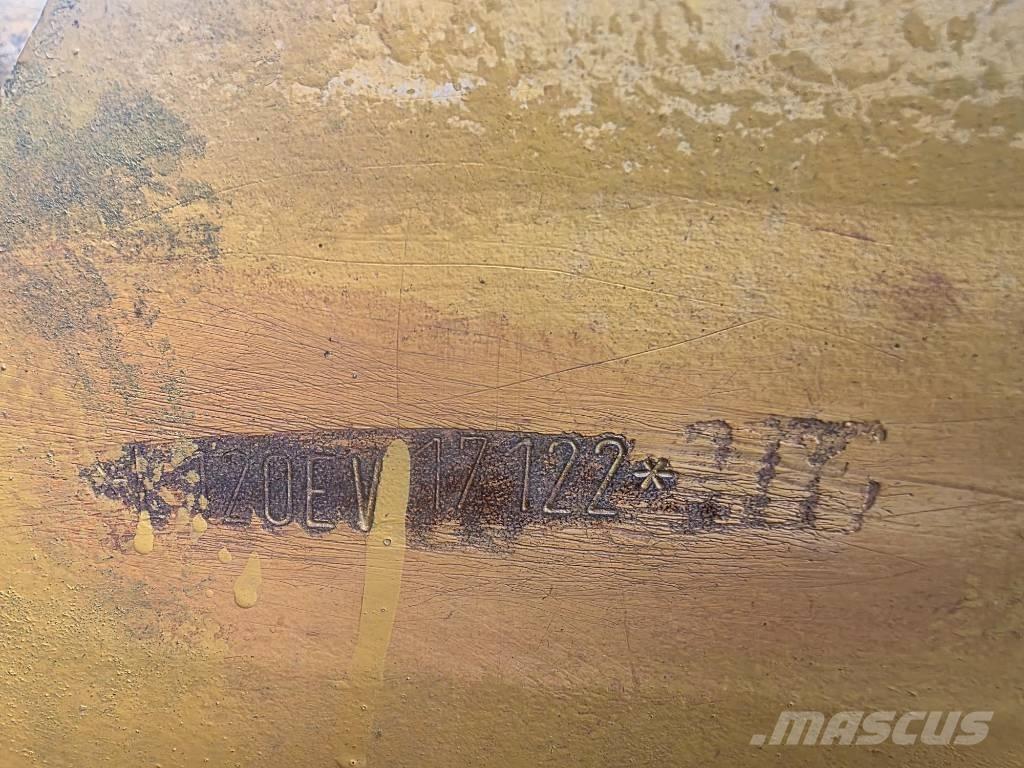 Volvo BM L 120 E Naudoti ratiniai krautuvai