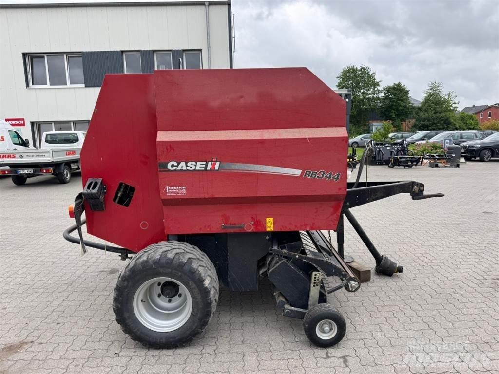 Case IH RB 344 Ritinių presai