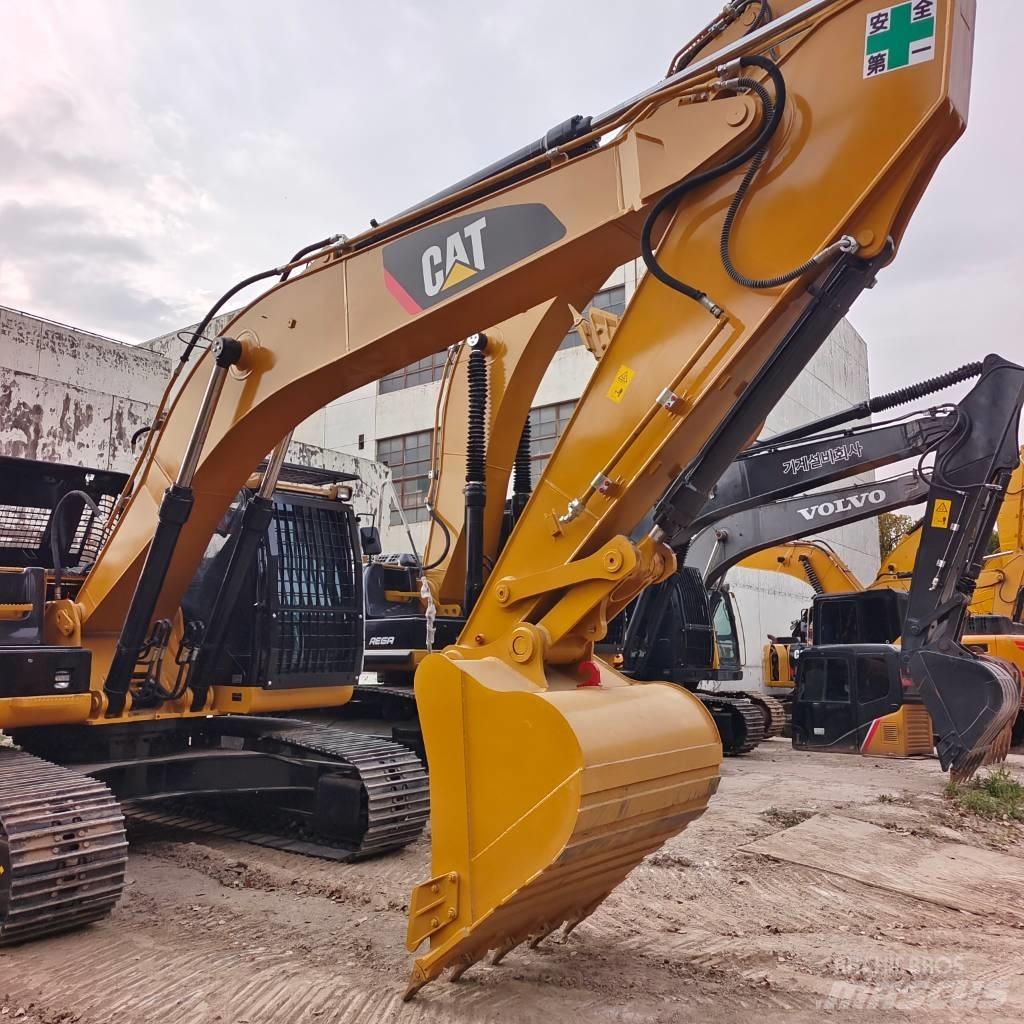 CAT 324 D L Vikšriniai ekskavatoriai
