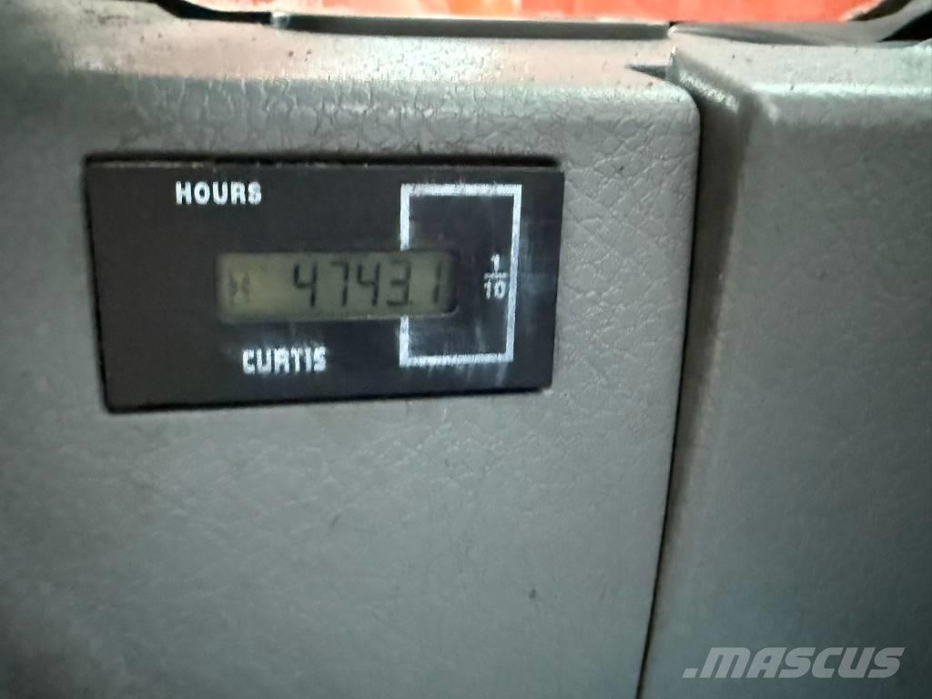 Doosan DX 235 LCR Vikšriniai ekskavatoriai