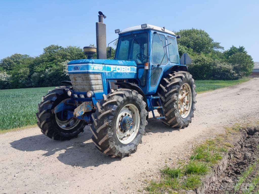 Ford TW 15 Traktoriai