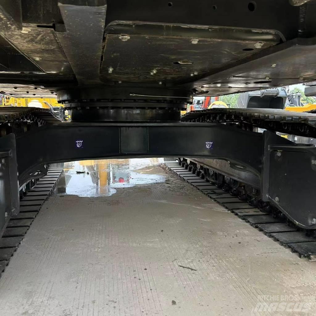 Volvo 220 Vikšriniai ekskavatoriai