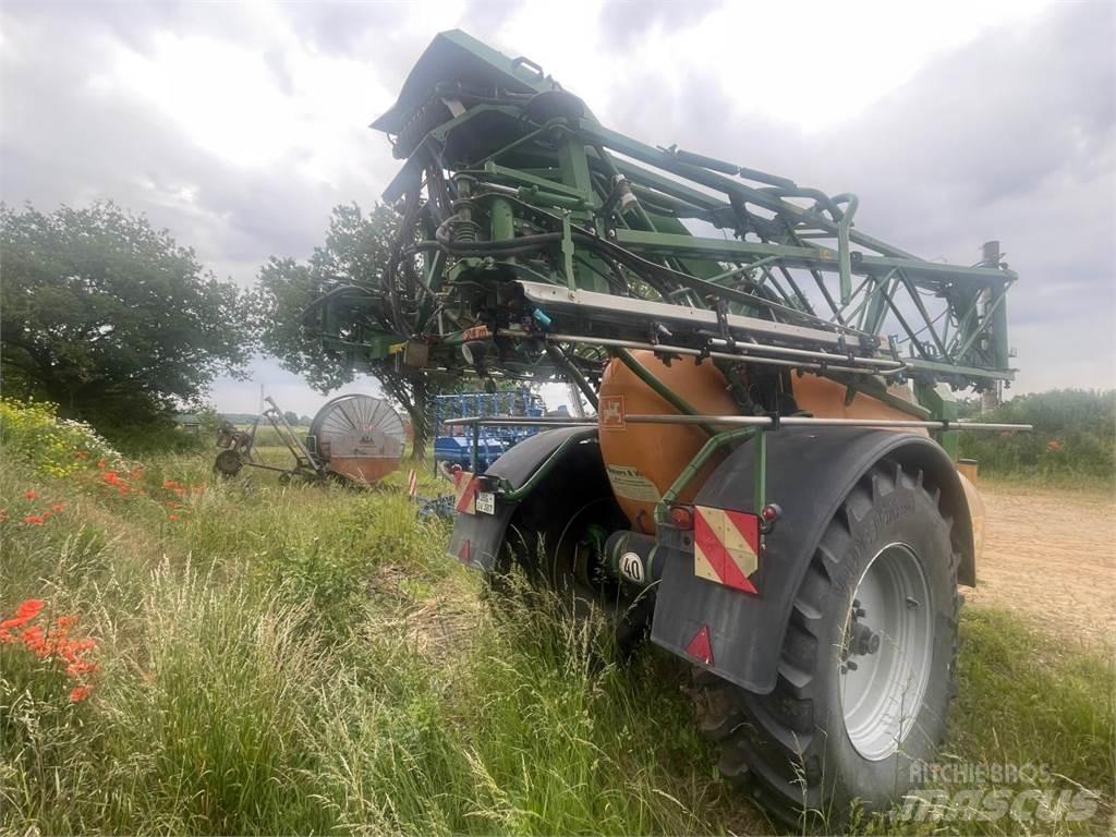 Amazone UX 4200 Prikabinami purkštuvai
