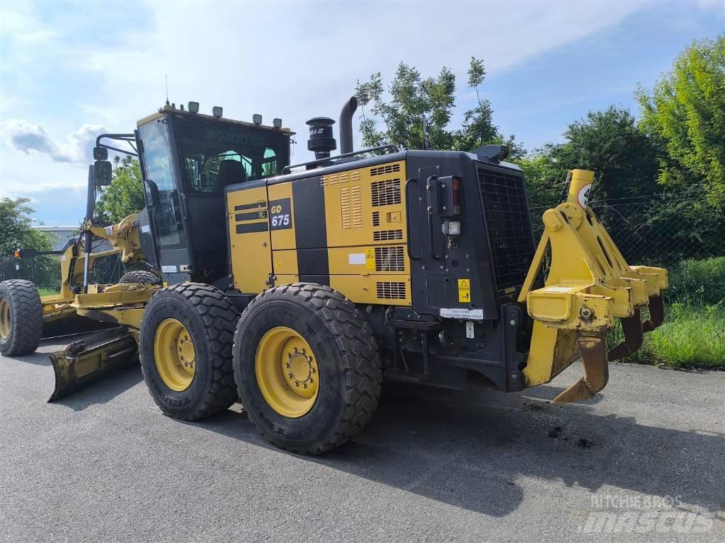 Komatsu GD 675-6 Greideriai